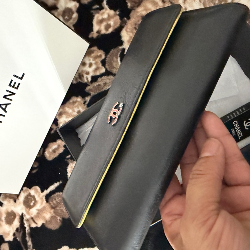 CHANEL Yellow Leather CC Logo Wallet with Pink Logo Accent